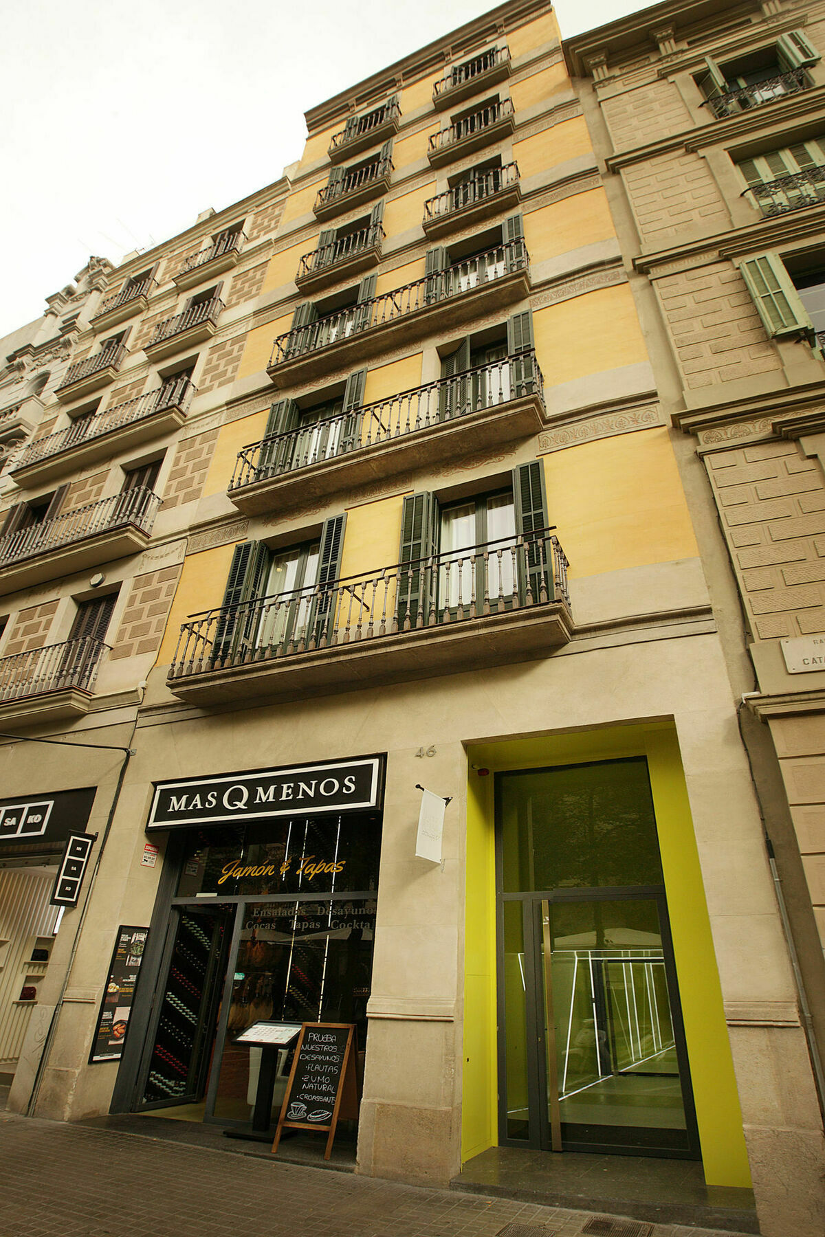 Cosmo Apartments Rambla Catalunya Barcelona Exterior photo